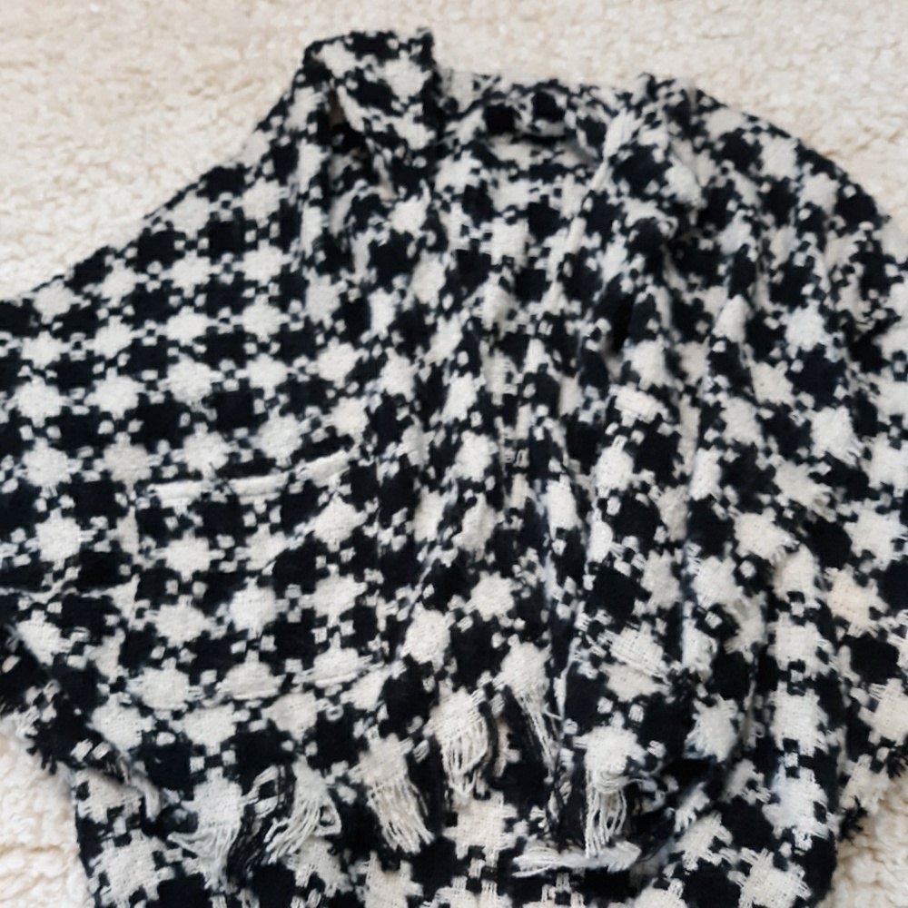 Hooded shawl